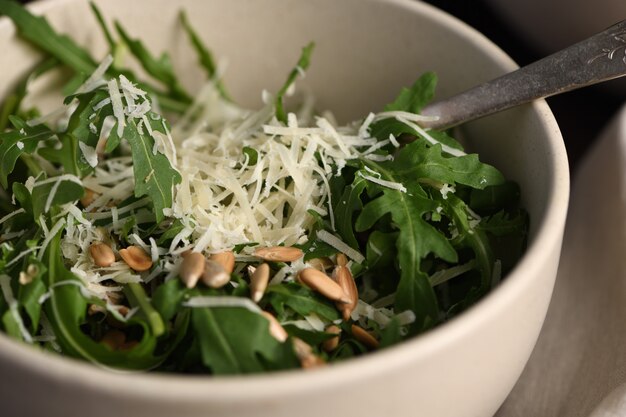 https://img.freepik.com/premium-photo/salad-arugula-and-parmesan_252124-99.jpg