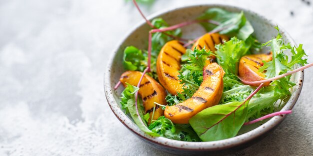 salad grilled peach