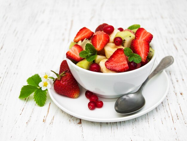 Photo salad with fresh fruits