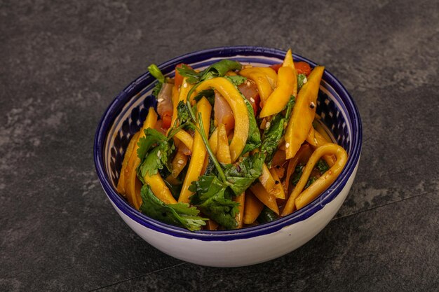 Salad with mango and chicken