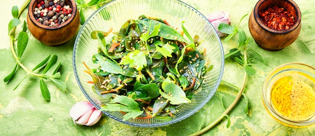 Insalata con prezzemolo e portulaca