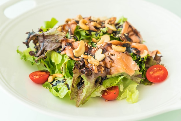 salad with smoke salmon