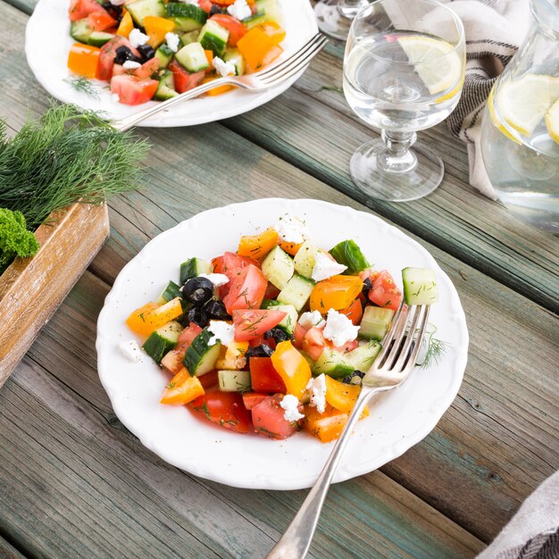 Salad with soft goat cheese