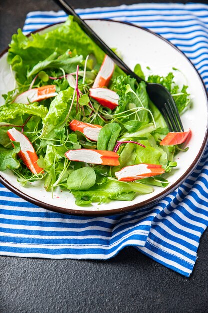 salade krab stok sla bladeren mix groen vers maaltijd snack kopieer ruimte eten