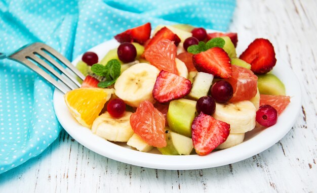 Salade met vers fruit