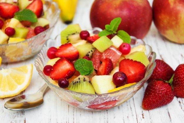 Salade met vers fruit