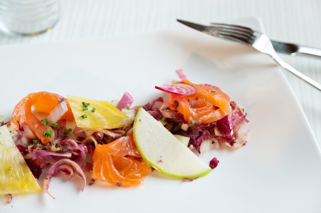 Salade van gerookte zalm