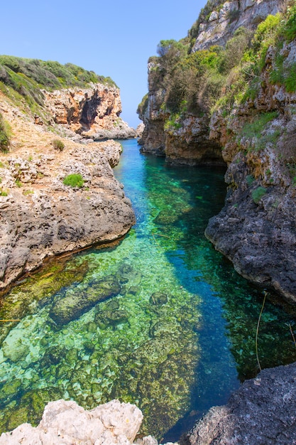 sAlgar strand Cala Rafalet in Menorca op de Balearen