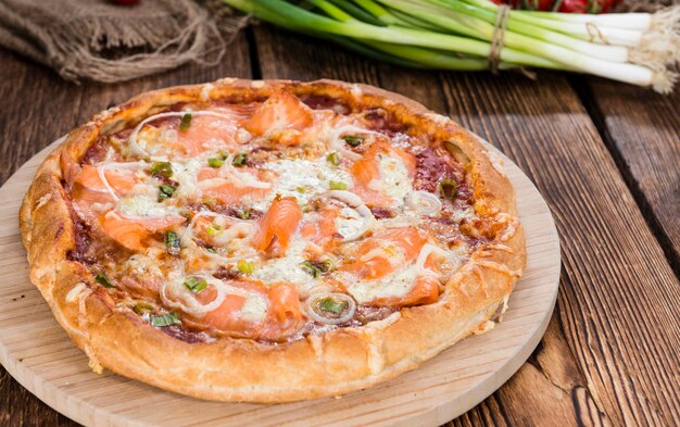 Salmon pizza