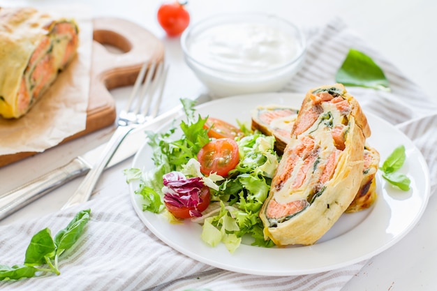 Strudel di salmone e spinaci