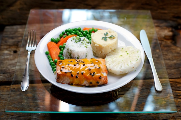 Salmon with garnishes