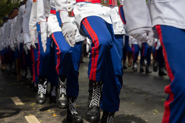 Фотография сальвадор баия бразилия 07 сентября 2022 г. студенты colegio militar во время военного парада независимости бразилии в городе сальвадор.