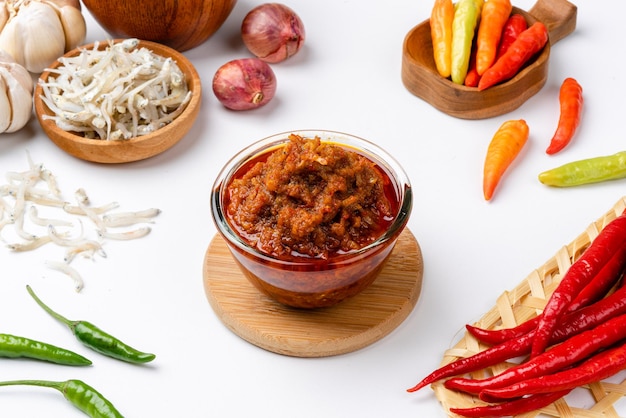 sambal ikan teri of ansjovis chili is een soort traditionele keuken uit Indonesië