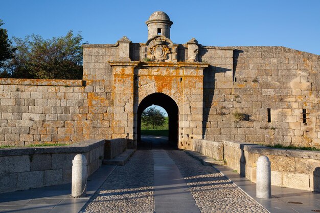 San Francisco-poort in Almeida, Portugal