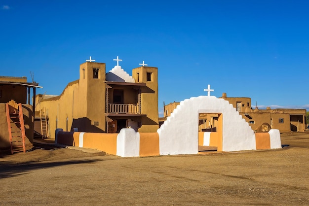 ニューメキシコ州タオスプエブロのサンジェロニモ教会