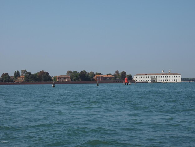 Остров Сан-Серволо в Венеции