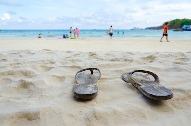 Sandaal op het strand