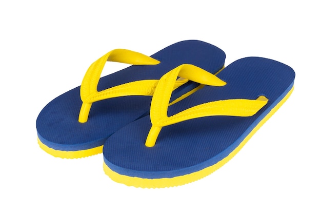 Sandalen flip flops kleur blauw geel geïsoleerd op een witte achtergrond