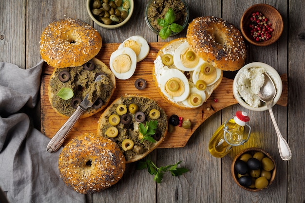 Sandwich from bread or bagels with tapenade