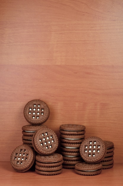 Sandwich round biscuits with vanilla filling