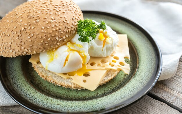 Sandwich with poached eggs