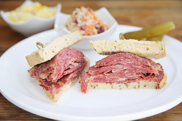 Sandwich with roast beef pastrami