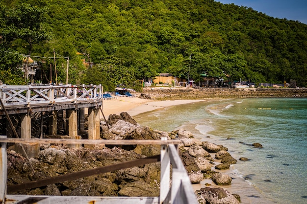 Sangwan Beach op het eiland Larn Koh Larn Prachtig uitzicht op zee bij Chonburi Thailand