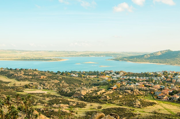 Santillana-stuwmeer in manzanares el real