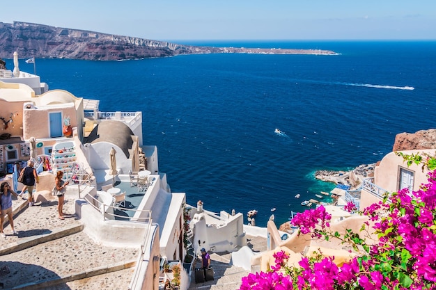 Santorini blauwe zee landschap kliffen landschap eiland