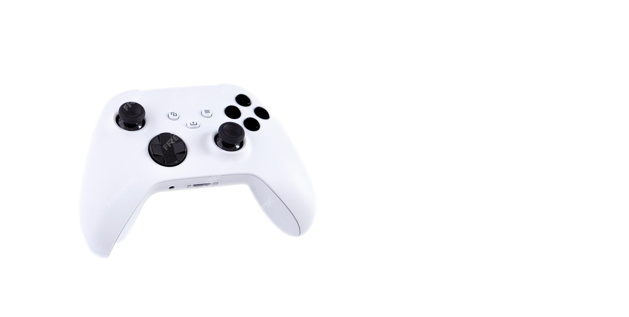 Premium Photo  Sao paulo brazil 03 2022 white controller of the new video  game console xbox series s with one hand operating the button