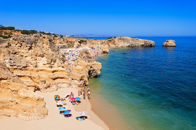 포르투갈 알가르베(Algarve) 지역 알부페이라(Albufeira)의 상 라파엘(Sao Rafael) 해변