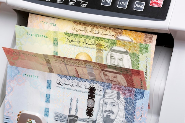 Saoedische riyal in een telmachine