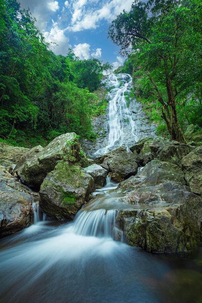 Sarika waterfall, nakhon nayok province, thailand,tropical\
nature in sarika waterfall at nakhon nayo