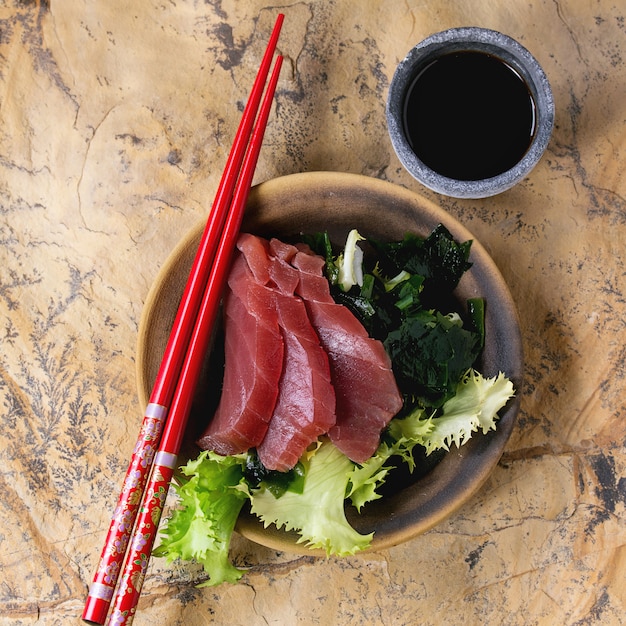 刺身マグロ醤油