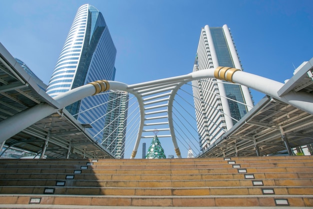 Sathorn bridge overdag