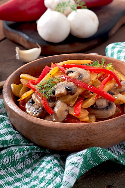 Sauteed mushrooms with pumpkin and sweet pepper