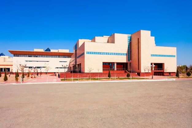 Photo savitsky art museum in nukus uzbekistan