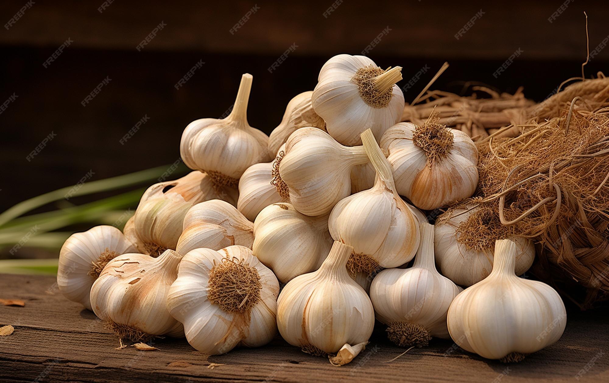 Premium AI Image | Savory Delights Garlic Galore with Aromatic Cloves 
