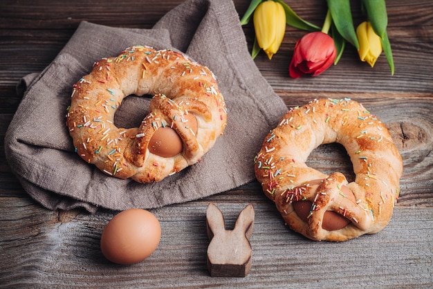 Foto scarcella, una pasticceria tradizionale per le vacanze di pasqua in puglia