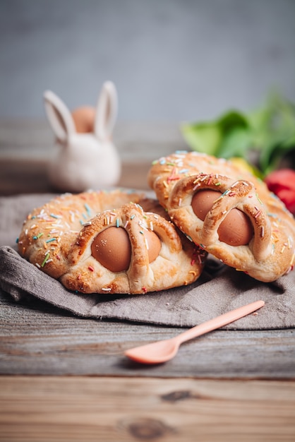 Scarcella, una pasticceria tradizionale per le vacanze di pasqua in puglia