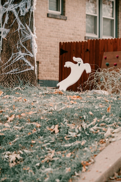 写真 怖い不気味なハロウィーンの家の装飾