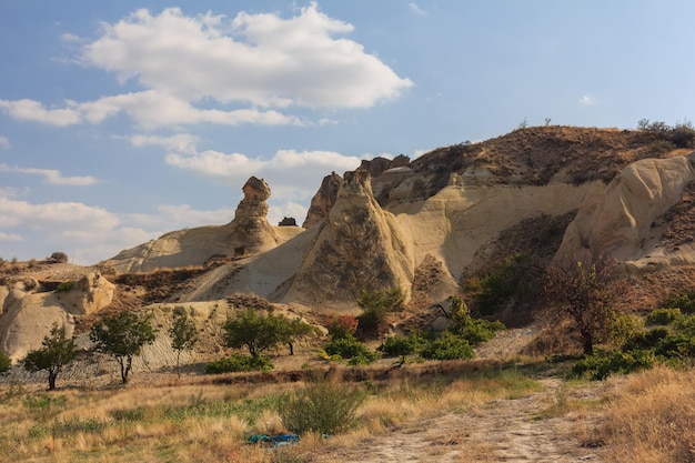 Foto paesaggio panoramico di montagna cappadocia anatolia turchia