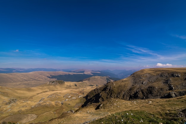 山岳地帯、Transalpina、ルーマニアの風光明媚な自然の風景