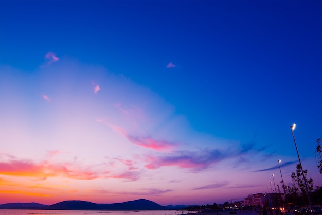 アルゲーロ海岸サルデーニャの風光明媚な夕日