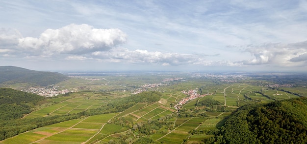 Photo scenic view of agricultural field against sky