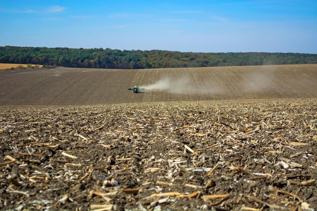 Foto vista panoramica di un campo agricolo contro il cielo