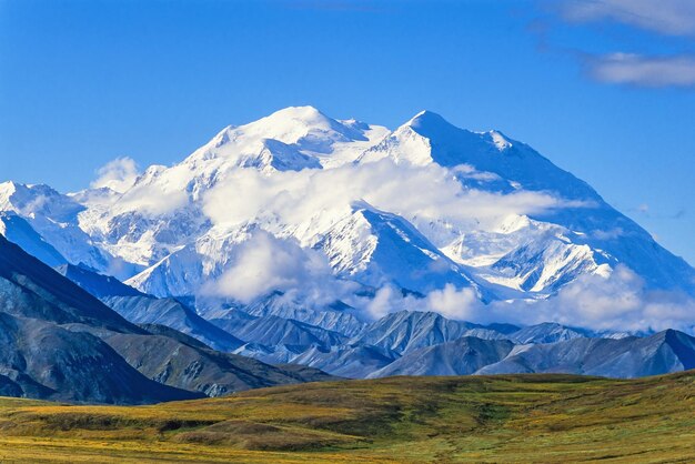 写真 秋のデナリ山頂の景色