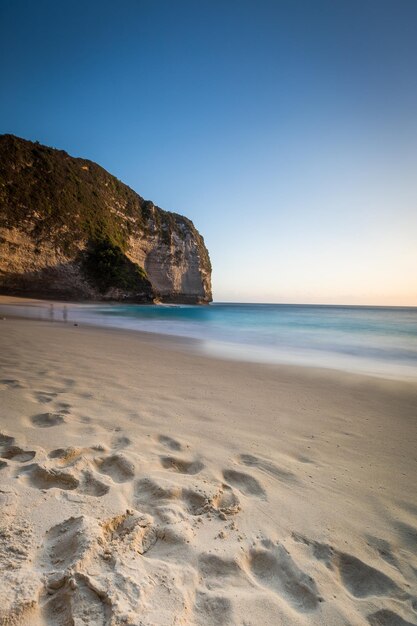 Foto vista panoramica della spiaggia contro un cielo limpido