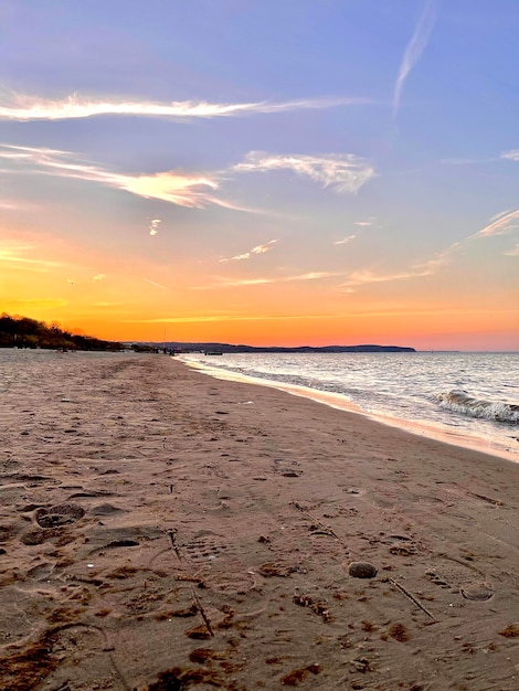 Foto vista panoramica della spiaggia contro il cielo durante il tramonto