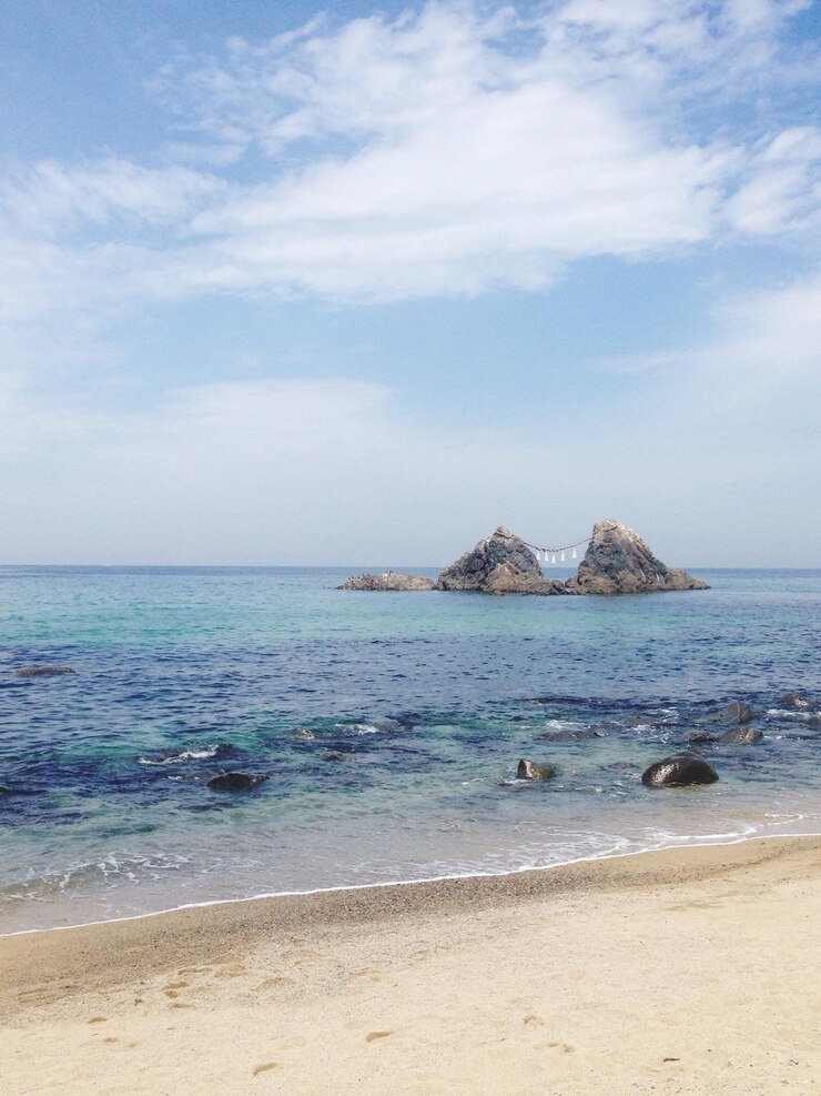 Photo 하늘 을 배경 으로 해변 의 풍경